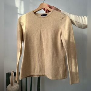 Lands end 100% cashmere sweater 
Size kids L 14-16 fits women’s xs-s